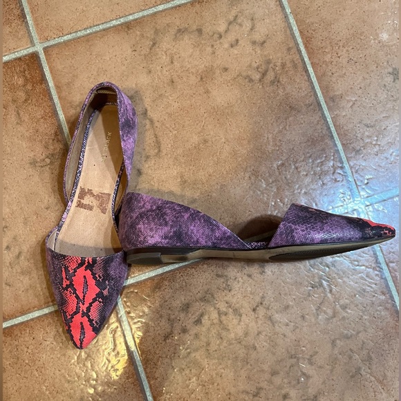 Super cool “snakeskin” shoes - Picture 2 of 3